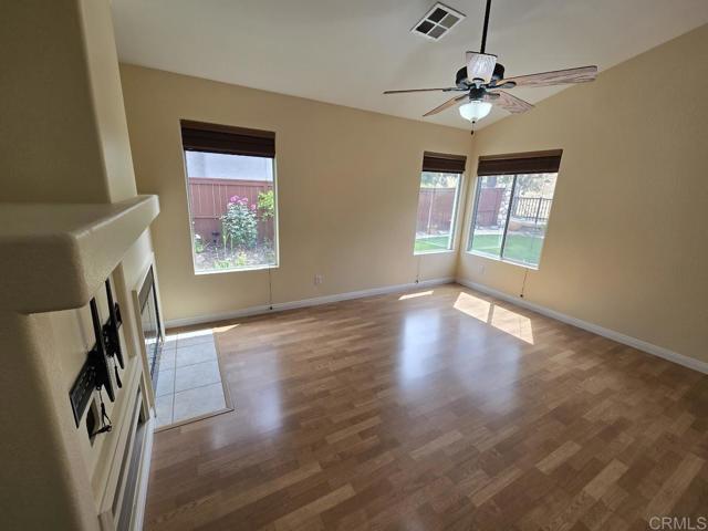 741 Pebble Beach Drive, San Marcos CA: https://media.crmls.org/mediaz/9f5c5f75-30e9-41e5-9525-eb886af0800f.jpg