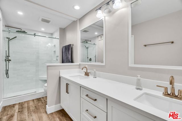 14106 Dickens Street, Sherman Oaks CA: https://media.crmls.org/mediaz/9f5d8fec-c3af-4d7e-85b1-dcbb0addc22f.jpg