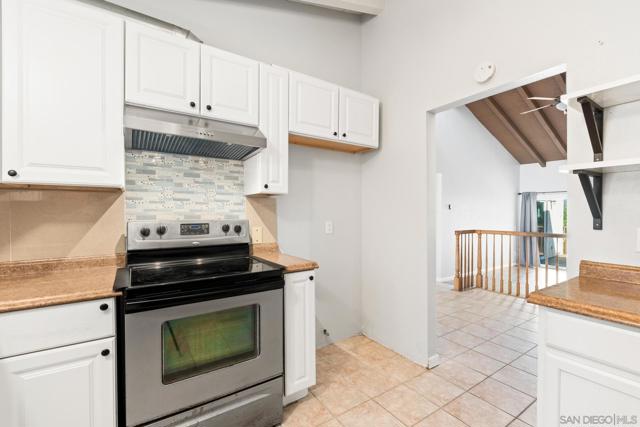 15829 Davis Cup Lane, Ramona CA: https://media.crmls.org/mediaz/9f5eb4c1-8558-42a6-b90d-25b409d9a7bf.jpg