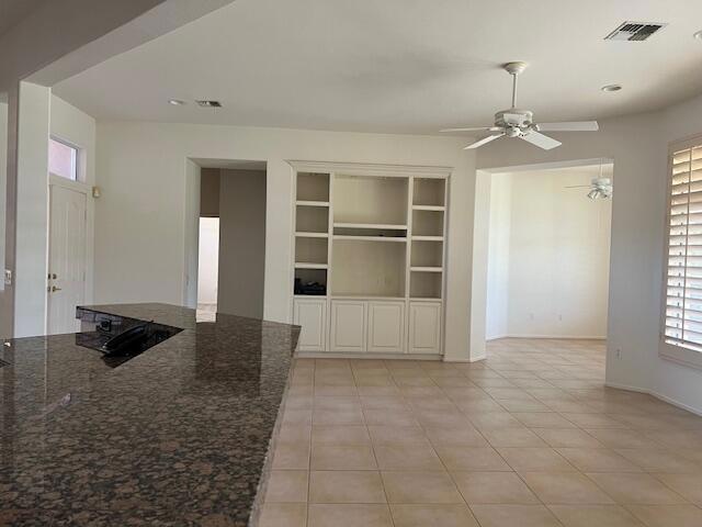78513 Sunrise Mountain, Palm Desert CA: https://media.crmls.org/mediaz/9f5ff67b-298d-4a7d-84a2-4d547029d22a.jpg