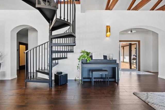 24949 Thunder Mountain Road, Ramona CA: https://media.crmls.org/mediaz/9f609657-1fb8-4bee-baad-1752e08afb54.jpg