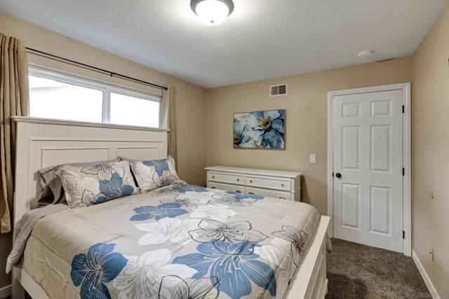 2002 Mendocino Blvd, San Diego CA: https://media.crmls.org/mediaz/9f60aad1-825b-43ab-9828-d19d278815e9.jpg