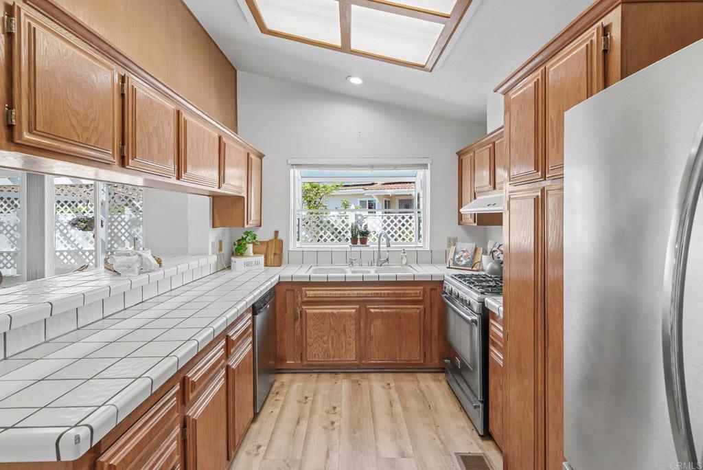 2010 W. San Marcos Blvd. - photo 8