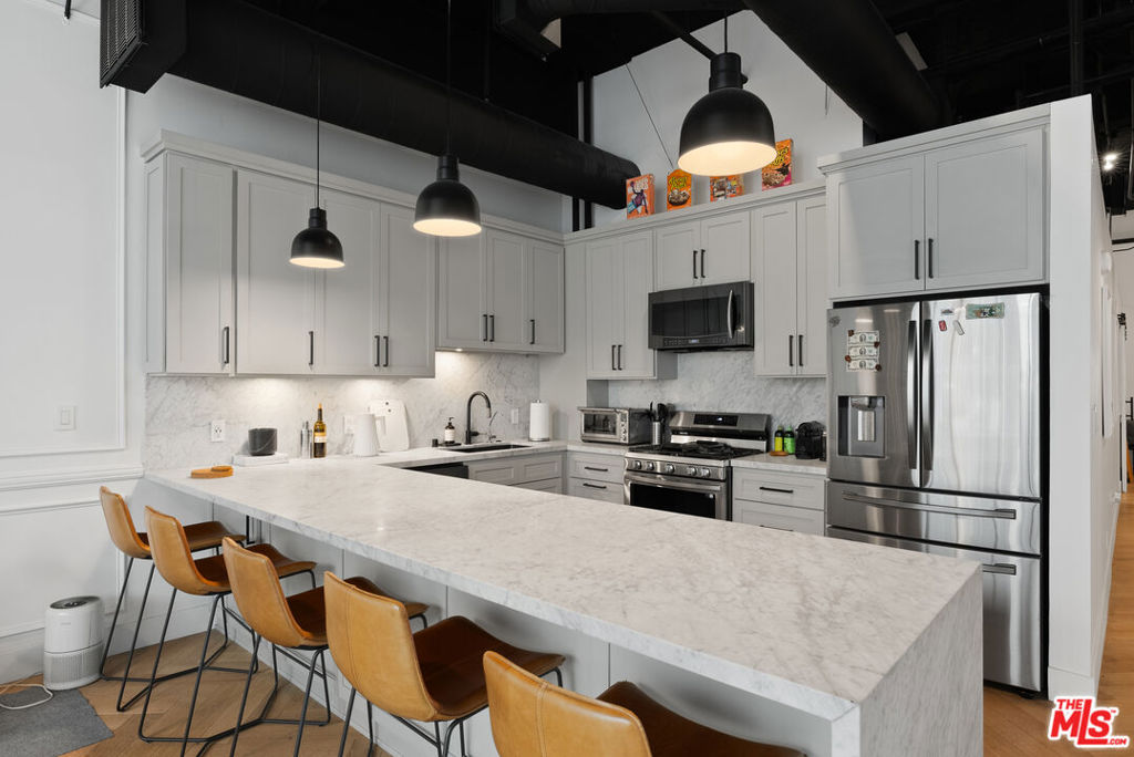 1130 S Flower Street #310
