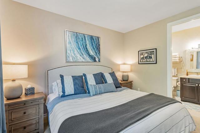 121 Carnoustie Drive, Half Moon Bay CA: https://media.crmls.org/mediaz/9f62316c-677b-4e33-82cb-182b17103ef7.jpg