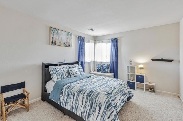1700 Hemlock Court, Hollister CA: https://media.crmls.org/mediaz/9f626ca8-2d01-4c5d-bbf2-16b60be35c66.jpg