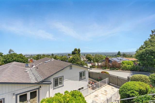 698 Emerald Hill Road, Redwood City CA: https://media.crmls.org/mediaz/9f62869a-9ed9-42fb-8786-580174f5f697.jpg