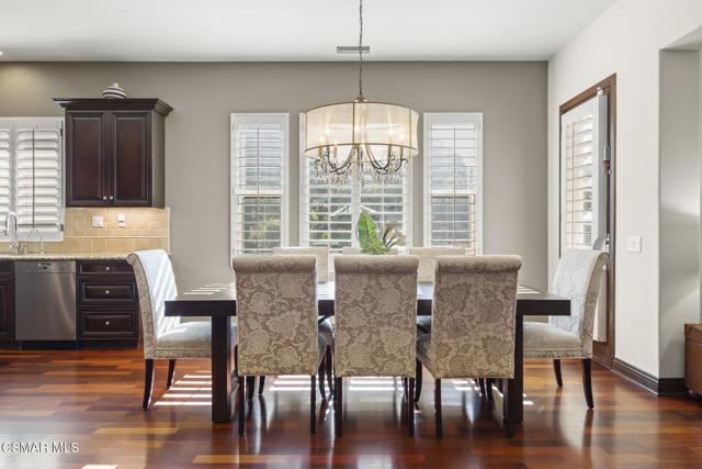 4988 Read Road, Moorpark CA: https://media.crmls.org/mediaz/9f62e406-4a53-4386-9a58-e8dccec0e4e7.jpg