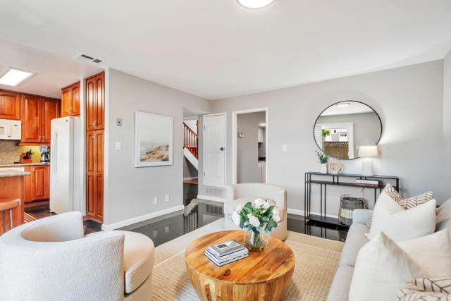 856 Erickson Lane, Foster City CA: https://media.crmls.org/mediaz/9f62ea39-1c3a-45a9-bdb2-6db060f11196.jpg