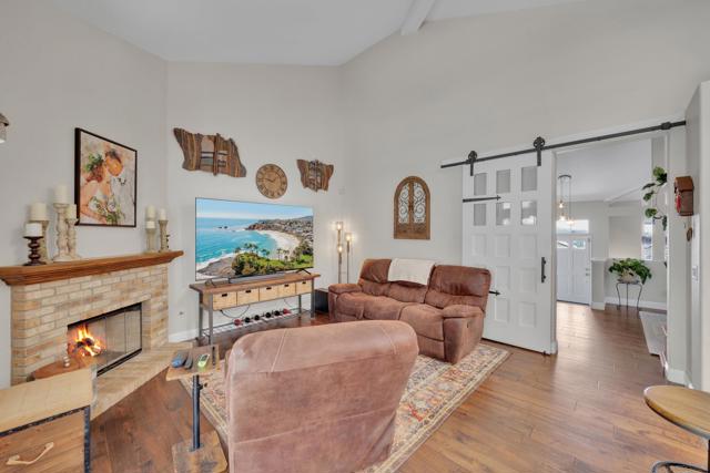 2106 Laura Dr, Escondido CA: https://media.crmls.org/mediaz/9f637ffc-a0ff-402c-9aa5-1daf6a1e2f04.jpg