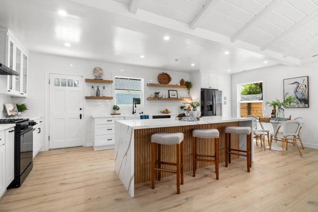 148 Reed Way, Santa Cruz CA: https://media.crmls.org/mediaz/9f63ed5c-2b7e-4500-a1a4-7ead6dc33090.jpg