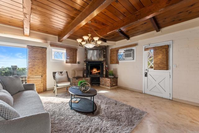 Detail Gallery Image 13 of 42 For 2736 Deerpark Dr, San Diego,  CA 92110 - 3 Beds | 2 Baths