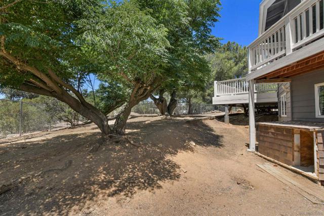 3165 Torreon Dr, Alpine CA: https://media.crmls.org/mediaz/9f65c663-22f1-427c-824a-57b98ea4f895.jpg