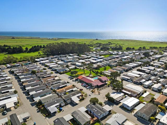118 Canada Cove Avenue, Half Moon Bay CA: https://media.crmls.org/mediaz/9f66e9a3-628c-445d-b3d1-12ca32d203e1.jpg