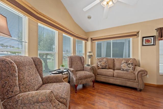 84136 Avenue 44, Indio CA: https://media.crmls.org/mediaz/9f672de0-e5b3-498f-927d-0dcd20f19aae.jpg