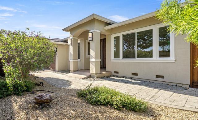 3887 Acapulco Drive, Campbell CA: https://media.crmls.org/mediaz/9f686129-7761-44a7-90c1-671d5c92a1ec.jpg