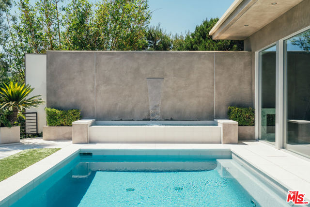 1470 CARLA, Beverly Hills CA: https://media.crmls.org/mediaz/9f68e79e-81c6-48ea-bbc7-86c33cab46cf.jpg