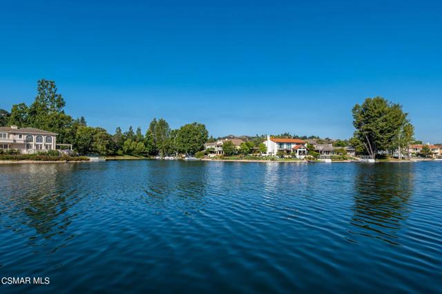 32146 Oakshore Drive, Westlake Village CA: https://media.crmls.org/mediaz/9f69c033-9b5f-4286-a6af-55a7eb6b3fbe.jpg