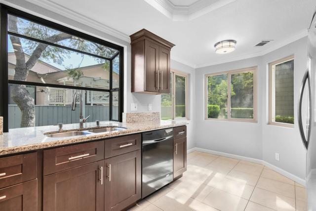 Detail Gallery Image 14 of 40 For 5667 Adobe Falls Rd, San Diego,  CA 92120 - 2 Beds | 2 Baths