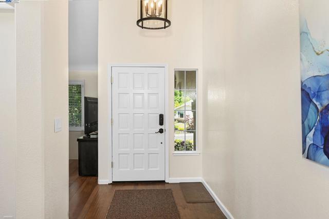 Image 6 of 51 For 1021 Knightwood Ct