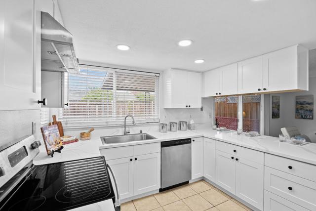 515 Fontanelle Court, San Jose CA: https://media.crmls.org/mediaz/9f6a7190-90f2-4da8-8712-bf3bbcc9920e.jpg