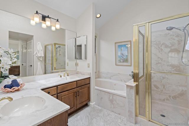 717 C Ave, Coronado CA: https://media.crmls.org/mediaz/9f6b53cd-940b-4f7c-a094-d965e4bf547f.jpg