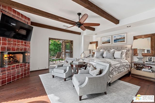 1360 E Tachevah Drive, Palm Springs CA: https://media.crmls.org/mediaz/9f6b6fa3-e8eb-478d-9eff-4ab18639b802.jpg