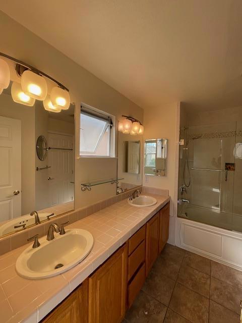 112 Concord Circle, Mountain View CA: https://media.crmls.org/mediaz/9f6c374e-fdf3-42d1-a7a4-6e9d69fe7262.jpg