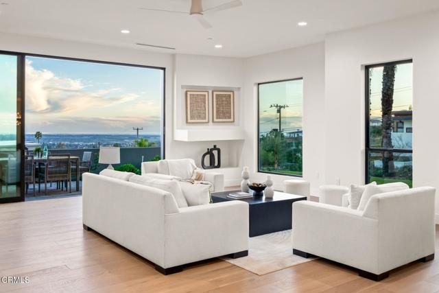 Detail Gallery Image 4 of 33 For 890 via Ondulando, Ventura,  CA 93003 - 4 Beds | 3/1 Baths