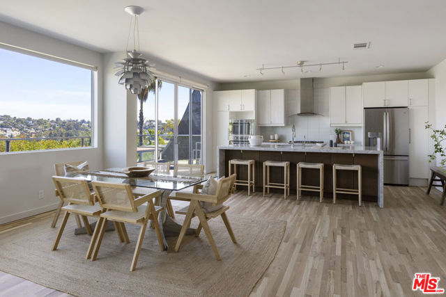 2264 Moreno Drive, Los Angeles CA: https://media.crmls.org/mediaz/9f6d5432-d147-470c-b96f-d06b55064977.jpg