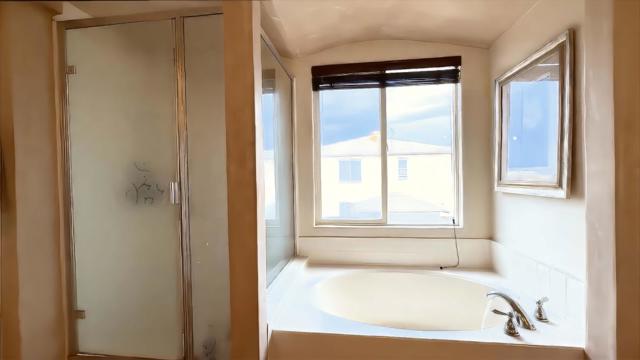 209 Sirrah Way, Greenfield CA: https://media.crmls.org/mediaz/9f6dc046-92e5-4714-ad36-e91a826c8f2a.jpg