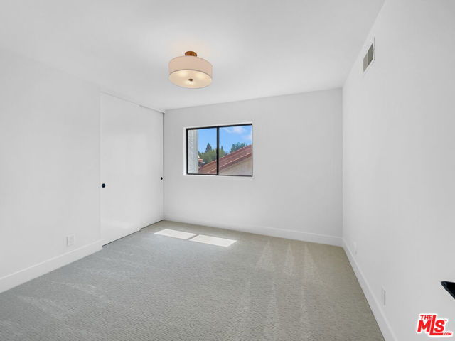 7840 Hillary Drive, West Hills CA: https://media.crmls.org/mediaz/9f6e1973-8191-4902-bd82-a680882fe15b.jpg