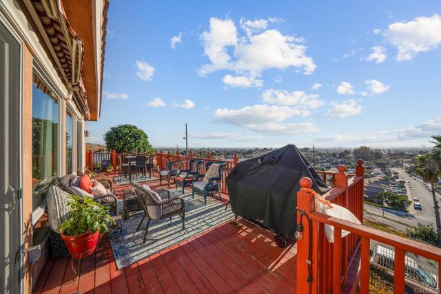 743 S 61St Street, San Diego CA: https://media.crmls.org/mediaz/9f6eae71-e064-4c93-91df-3b70fa3b0ec1.jpg