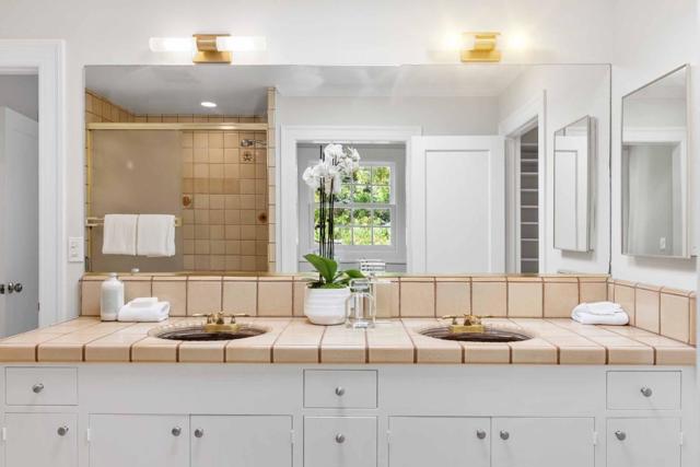 631 Coleridge Avenue, Palo Alto CA: https://media.crmls.org/mediaz/9f6f3cf7-6fd0-441d-8cdd-6cb0f41c35d3.jpg