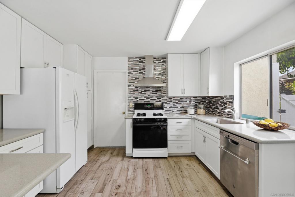 13011 Avenida Grande - photo 8