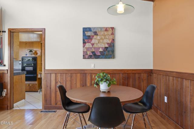 109 Shamrock Drive, Ventura CA: https://media.crmls.org/mediaz/9f6fac67-70e8-4728-9e2f-09169396bdbe.jpg