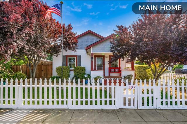507 Maple St, Livermore CA: https://media.crmls.org/mediaz/9f70052b-dc97-4973-8f68-d4022e2267a6.jpg