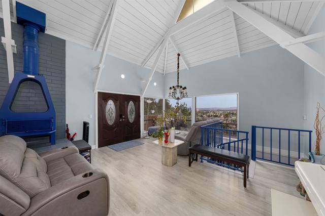 1135 OLD CHASE AVENUE, El Cajon CA: https://media.crmls.org/mediaz/9f70d761-238c-4c18-9d55-0db1326cc3e5.jpg