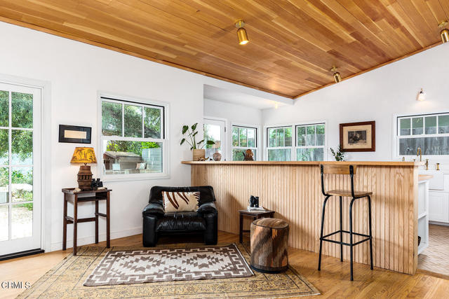 4155 Aralia Road, Altadena CA: https://media.crmls.org/mediaz/9f71ae76-6408-4343-aaa1-204eed3fa67b.jpg