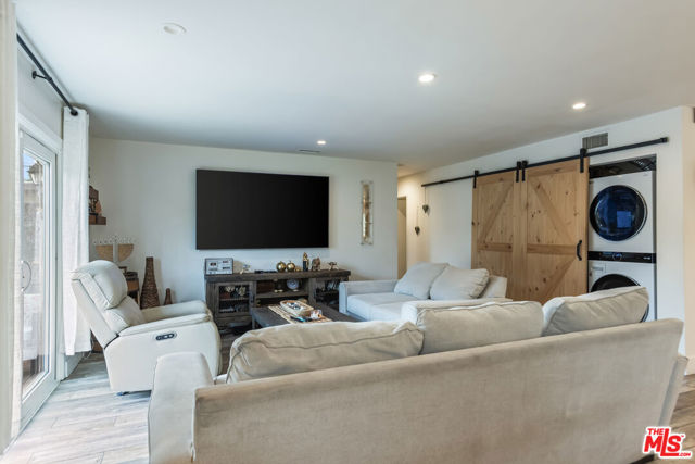 23320 Bassett Street, West Hills CA: https://media.crmls.org/mediaz/9f71eda3-17f9-4560-b9f2-aa582ed02e07.jpg