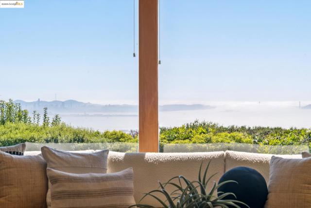 1069 Miller Ave, Berkeley CA: https://media.crmls.org/mediaz/9f720520-5f2f-4ff3-8518-5241f951250f.jpg