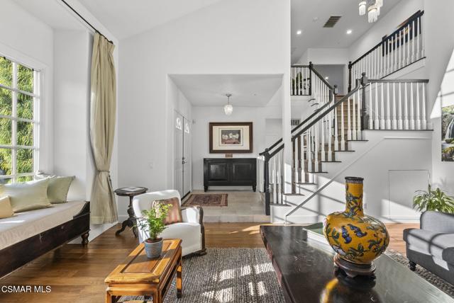 29845 Vista Del Arroyo, Agoura Hills CA: https://media.crmls.org/mediaz/9f72116c-202e-4fd3-91fd-2291a2586d60.jpg