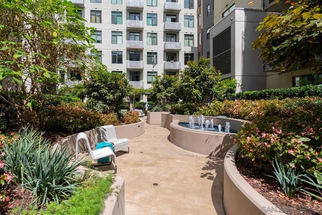 527 10Th Ave, San Diego, California 92101, 1 Bedroom Bedrooms, ,2 BathroomsBathrooms,Condominium,For Sale,10Th Ave,240021967SD