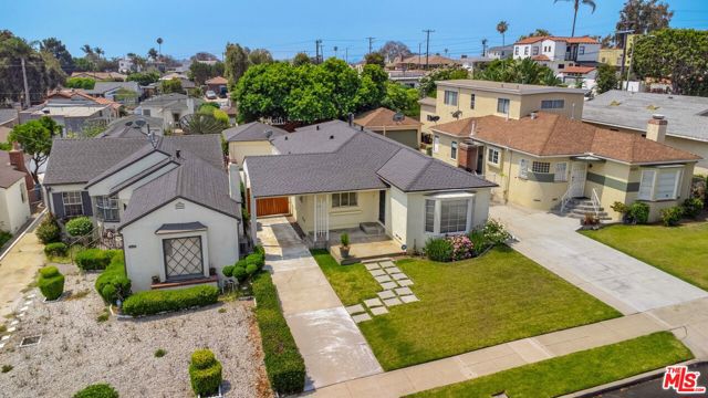 4258 58th Place, Los Angeles, California 90043, 3 Bedrooms Bedrooms, ,2 BathroomsBathrooms,Single Family Residence,For Sale,58th,24413925