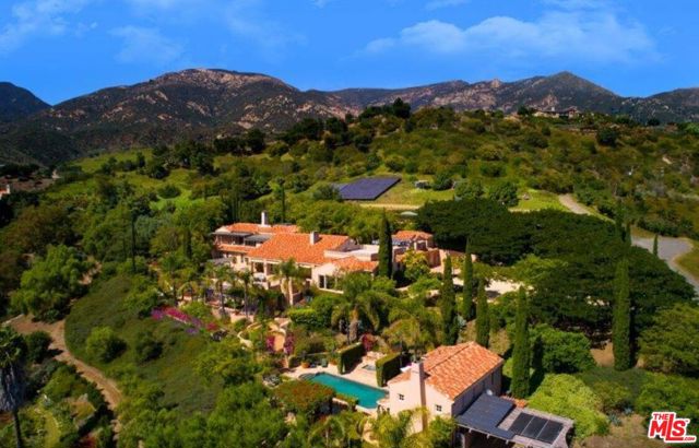 3756 FOOTHILL ESTATE (Private Lane) Road, Santa Barbara CA: https://media.crmls.org/mediaz/9f74349a-ec12-47ab-a4b4-c577ec0afb7a.jpg