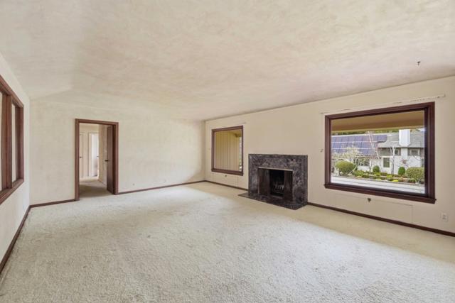 1735 Crockett Lane, Hillsborough CA: https://media.crmls.org/mediaz/9f743840-6ddf-46fe-8f33-d7d72a734a21.jpg