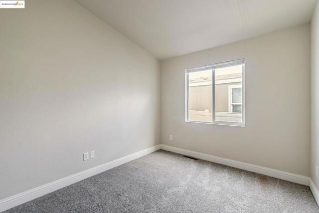 16711 Marsh Creek Rd, Clayton CA: https://media.crmls.org/mediaz/9f76167e-e2a1-4366-9e51-744f91075958.jpg