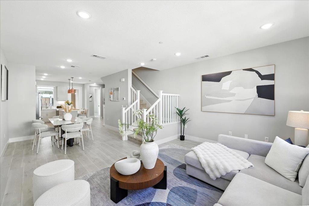 815 Santa Cecilia Terrace