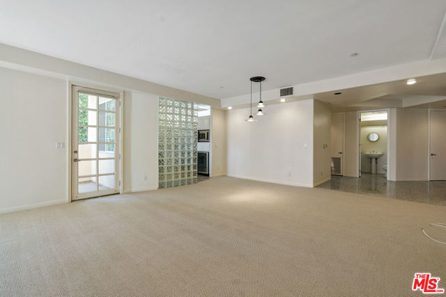 1875 BEVERLY GLEN, Los Angeles CA: https://media.crmls.org/mediaz/9f78aca3-a2ae-4739-8374-42e500e40a27.jpg