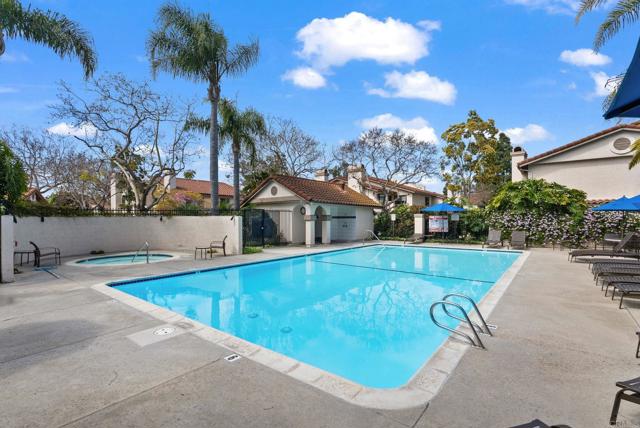 7636 Palmilla Drive, San Diego CA: https://media.crmls.org/mediaz/9f7a3f4f-9764-4951-b3b7-7d6bdb032a5e.jpg